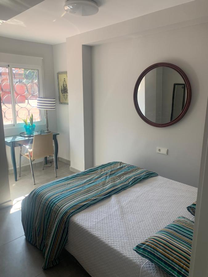 Campanar Room With Private Bathroom Валенсия Экстерьер фото